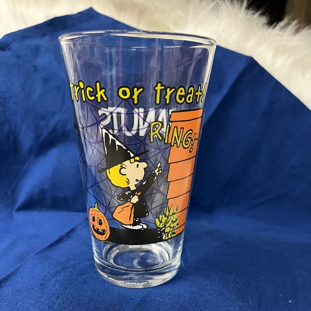 Peanuts Drinking Glass Halloween